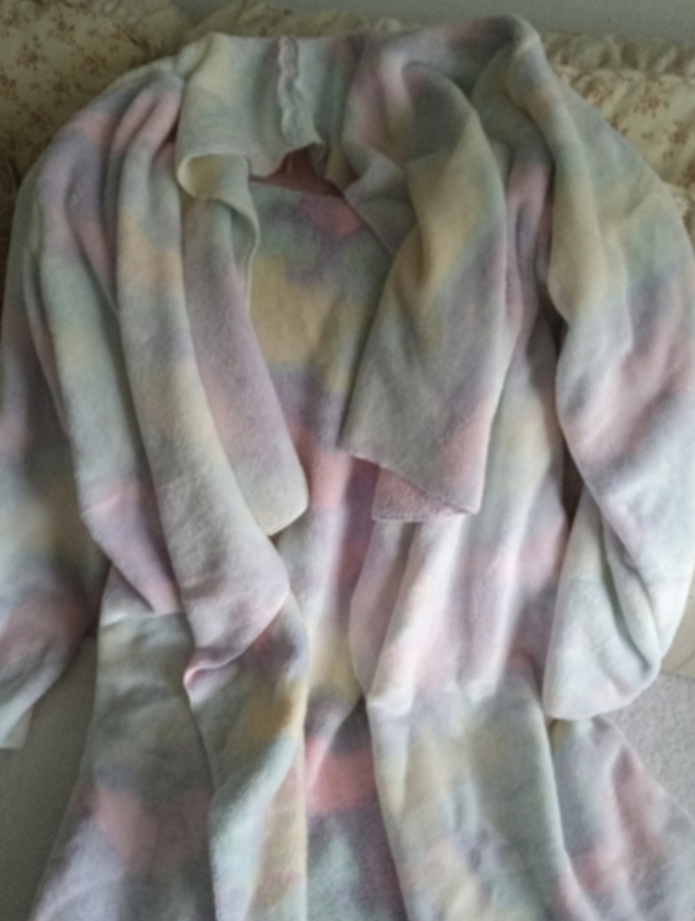 Berkshire Pastel Tie-Dye Plush Robe - Soft Multicolor